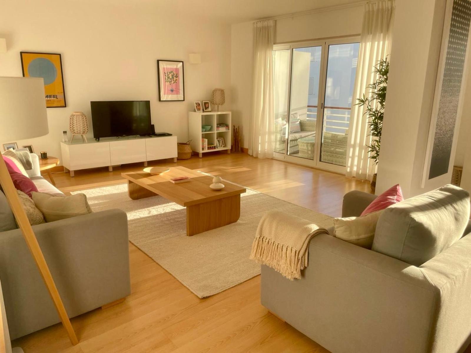 Almarina Apartment, Apartment *